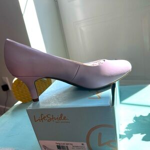 Life Stride lavender pumps sz 8w